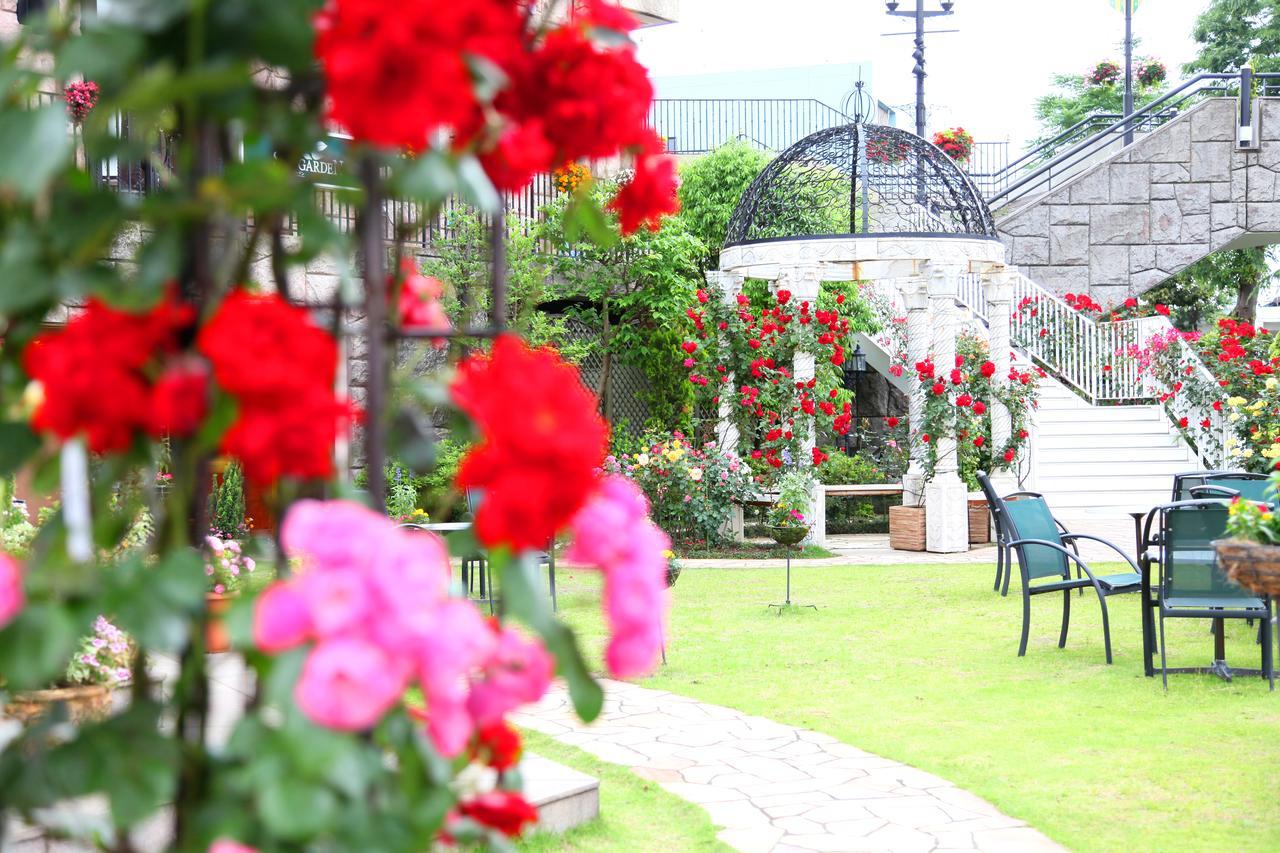 Hotel Sunlife Garden Hiratsuka Exterior foto